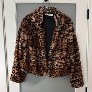 Women's Leopard Print Teddy Jacket - Faux Fur Cropped Coat